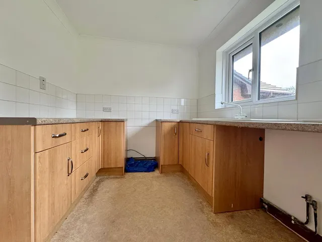 Goylands Close, Llandrindod Wells, LD1, photo 3