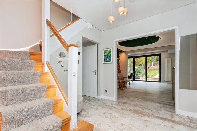 Old Bisley Road, Frimley, GU16, photo 3