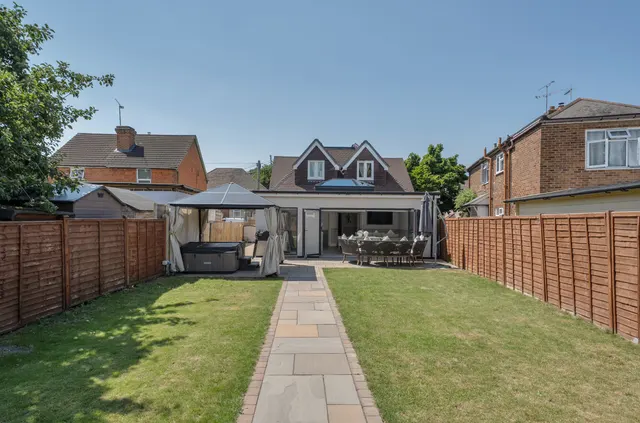 Elmsleigh Road, Farnborough, Hampshire, GU14 0ET, photo 1