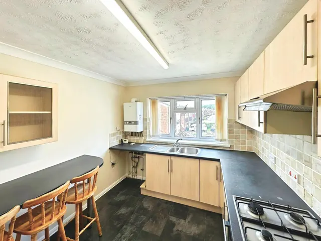 Moreton Road North, Round Green, LU2, photo 3