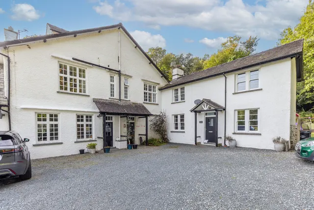 Ambleside Road, Troutbeck Bridge, LA23, photo 1