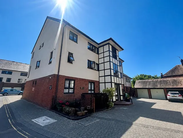 Grammar School Lane, Wimborne, BH21, photo 1
