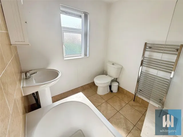 Slade Lane, Rastrick, HD6, photo 3