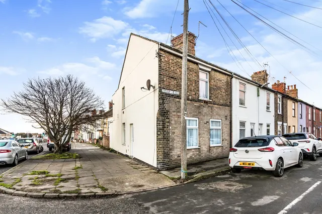Melbourne Road, Lowestoft, photo 1