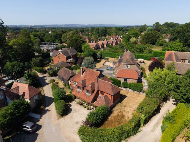West Chiltington, RH20 2JY, photo 1