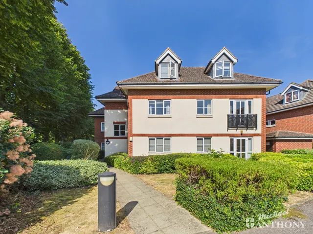 Coy Court, Aylesbury, HP20 1JJ, photo 1