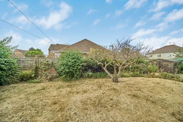 Beech Close, Ashford, TW15, photo 2