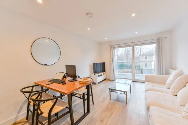 6 Typographic Building, 187 Clapham Road, London, photo 1
