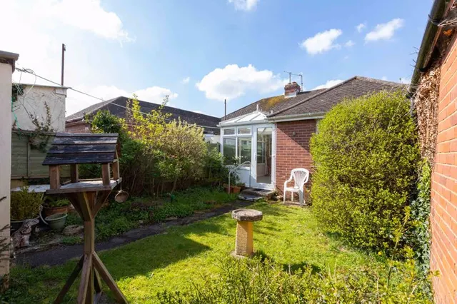 Photo 3 — Woolsery Grove, Exeter EX4 8BL