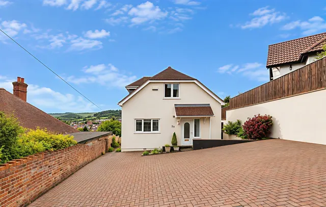 Hemp Gardens, Minehead, TA24, photo 2
