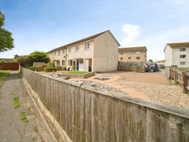 Grangecroft Road, Portland, DT5, photo 2