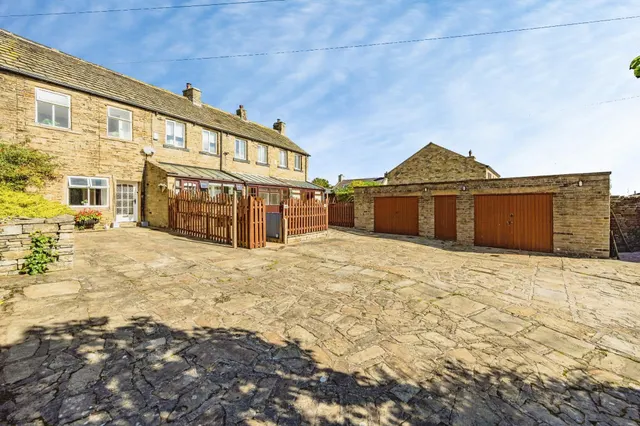 Smithy Hill, Huddersfield, HD8, photo 2