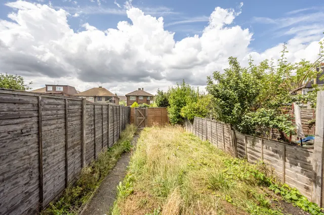 Photo 3 — 22a Morden Road, London