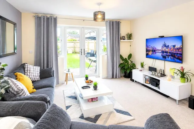 The Hollies, Chester, CH1, photo 2