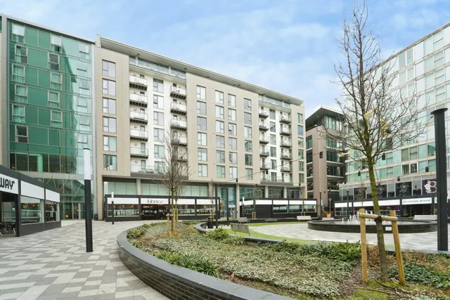 Mortimer Square, The Hub, MK9, photo 1