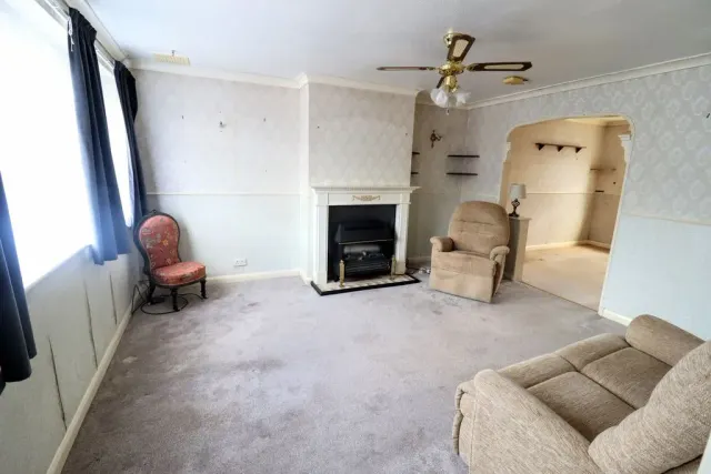 Photo 3 — Hunter Drive, Bletchley, Milton Keynes, Buckinghamshire, MK2 3LY