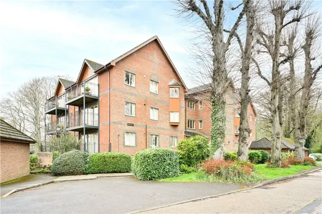 Hollman Drive, Romsey, SO51, photo 1