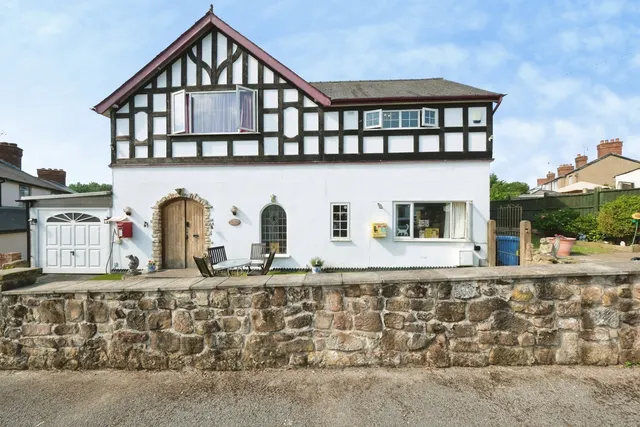 Photo 2 — Prest Avenue, Meden Vale, Mansfield, Nottinghamshire, NG20