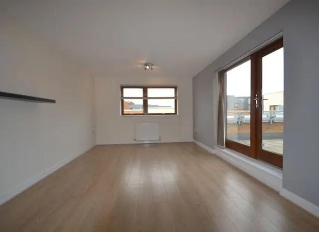 Evelyn Walk, Greenhithe, DA9, photo 1