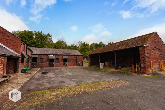 Photo 2 — Bedford Lodge Farm Lodge Lane Manchester Road, Leigh, WN7 2NU