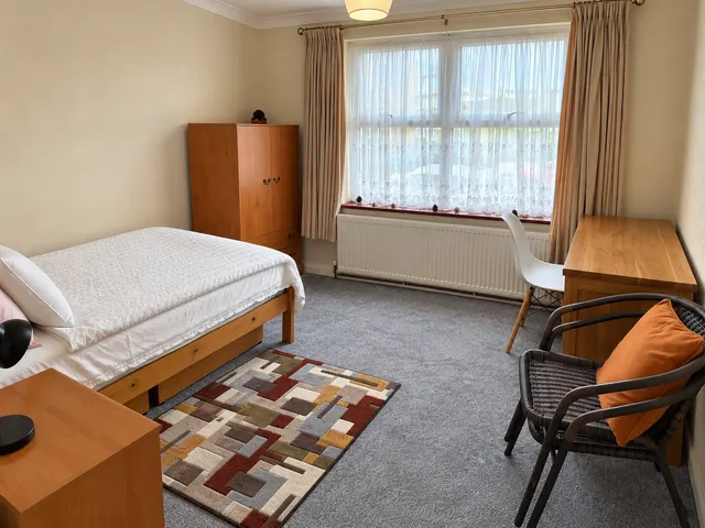 Gordon Road, Rochester, ME2, photo 1