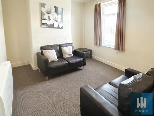 Malvern Road, Newsome, HD4, photo 3