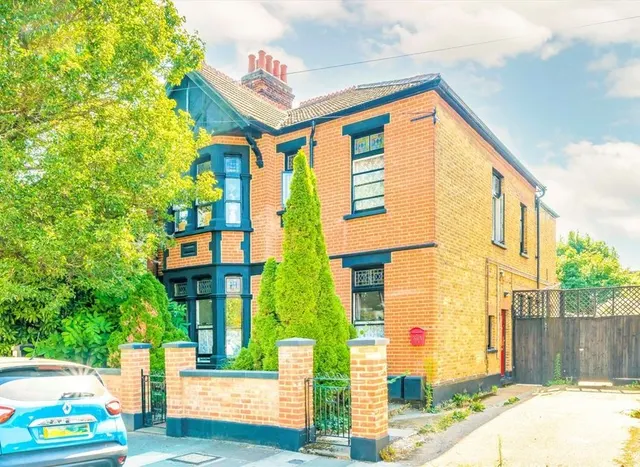 Carlyle Road, Ealing, W5, photo 1