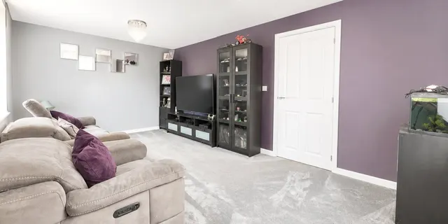 Webster Drive, Upton, CH49, photo 2