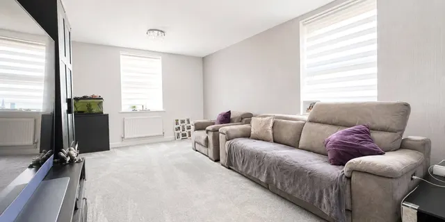 Webster Drive, Upton, CH49, photo 3