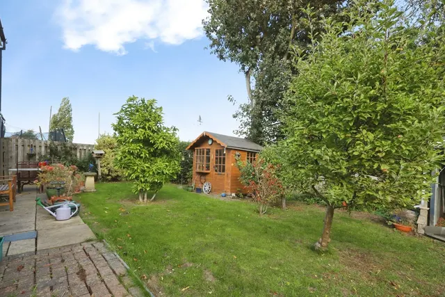 Waverley Avenue, Thurcroft, S66, photo 3