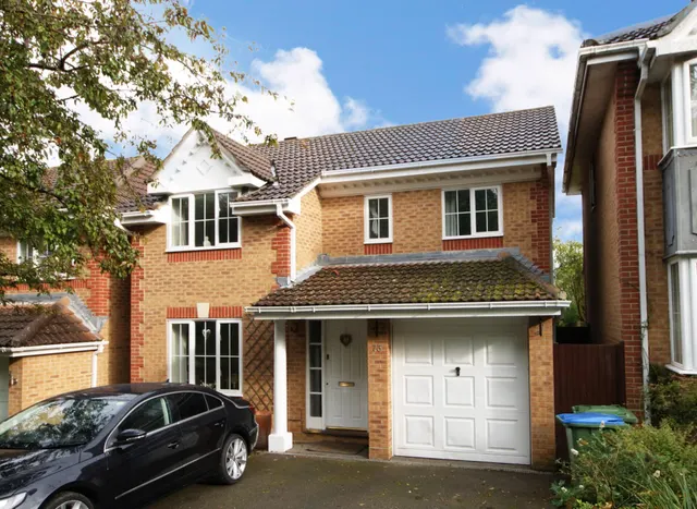 Suffolk Drive, Whiteley, photo 1