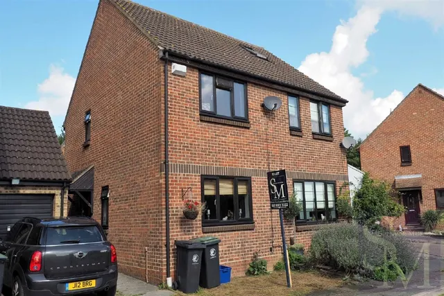 Lower Queens Road, Buckhurst Hill, IG9, photo 1
