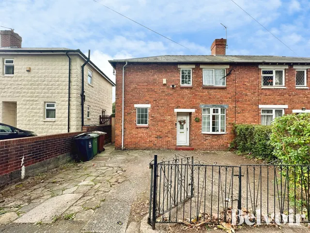 Chantry Avenue, Bloxwich, WS3, photo 1