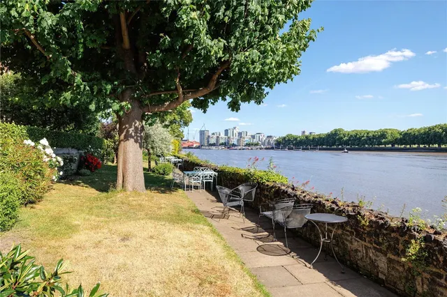 Ranelagh Gardens, London, SW6, photo 1