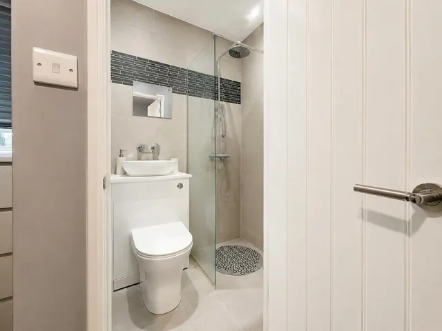 Queen Anne Avenue, BR2, photo 2