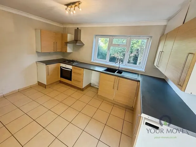 Photo 3 — Cliffe Place, Stoke-on-Trent, Staffordshire, ST6