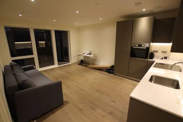 Europa House, Street, SE18, photo 3