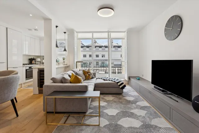 Lancaster Gate, London, W2, photo 2