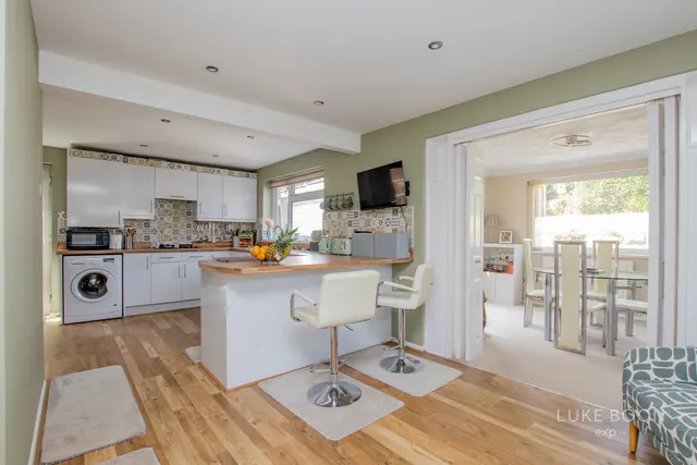 Wardlow Gardens, Crownhill, PL6, photo 2