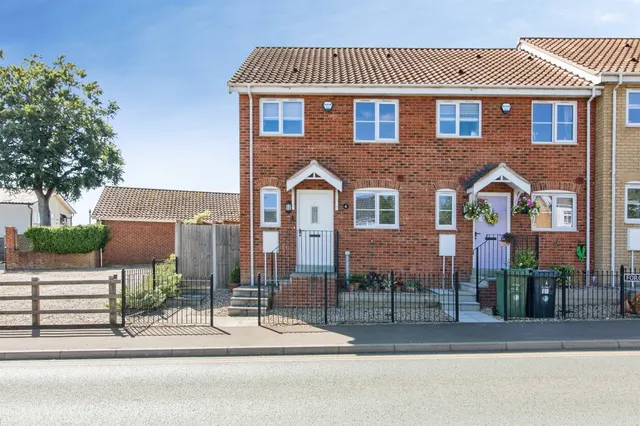 Forge Terrace, Hales, Norwich, photo 1