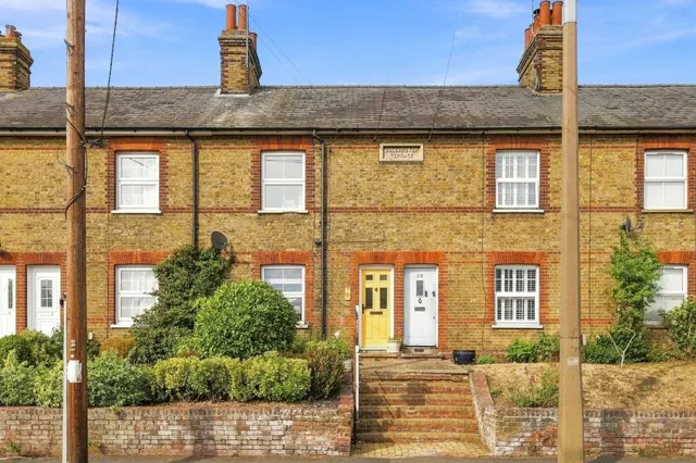 Colchester Road, Halstead, CO9, photo 1