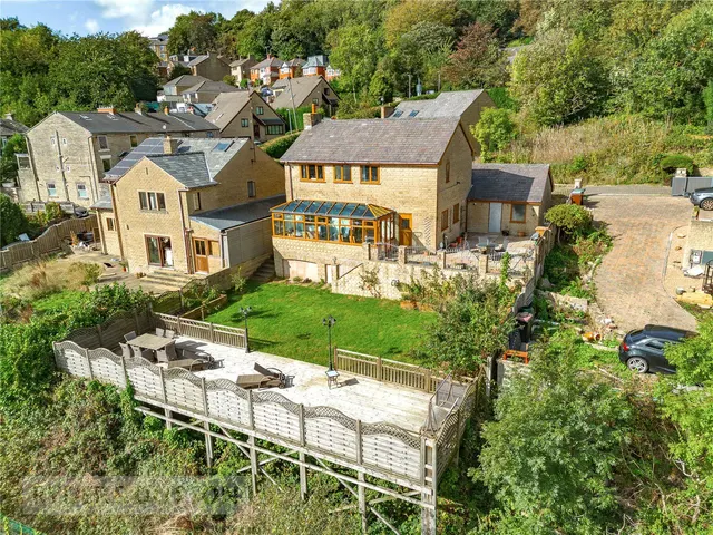 Woodmeadow Court, Mossley, OL5, photo 1
