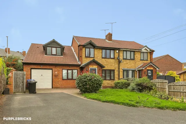 Reed Close, Barnsley, S73, photo 3