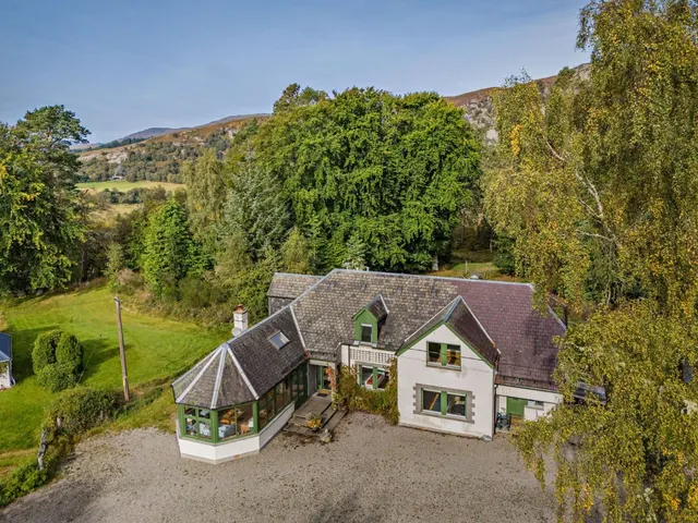 Glentruim, Newtonmore, Inverness-Shire, PH20 1BE, photo 1