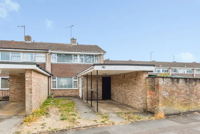 Moorland Road, Witney, photo 1