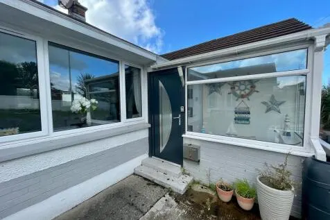 Photo 2 — Bryn Glas, Aberporth, Cardigan