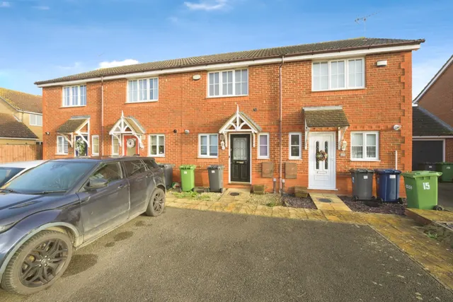 Morris Court, Yaxley, Peterborough, photo 1