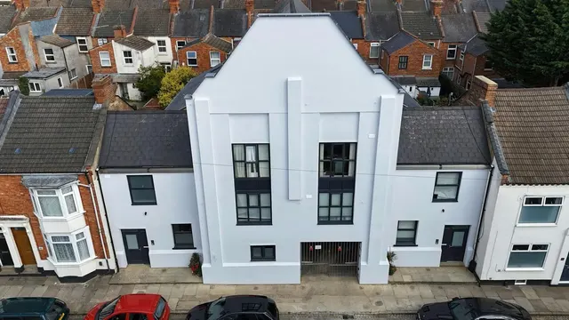 Artizan Road, Northampton, photo 1