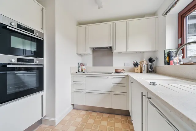 Victoria Court, Henley-on-Thames, RG9, photo 2