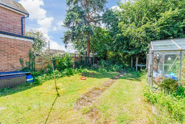 Belmont Avenue, Wickford, SS12, photo 2